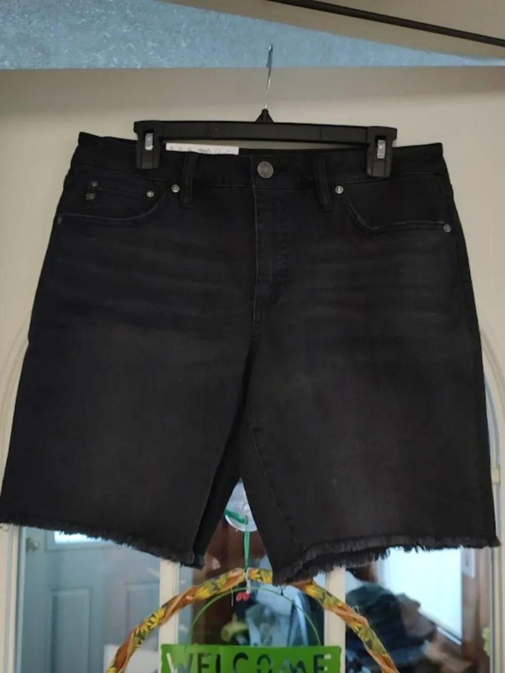 New Seven7 Black Mid Rise Fray Hem Relaxed Bermuda Shorts Women's 8